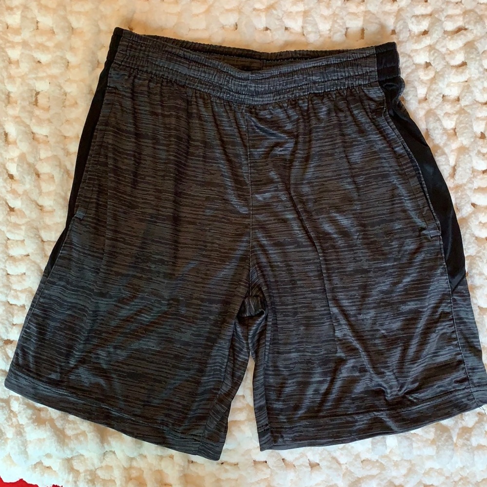 Men’s size L, Spaulding athletic shorts.